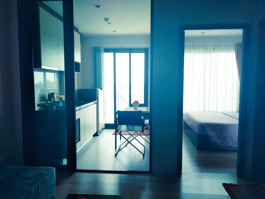 The Base Pattaya 芭提雅基地公寓 Buitenkant foto